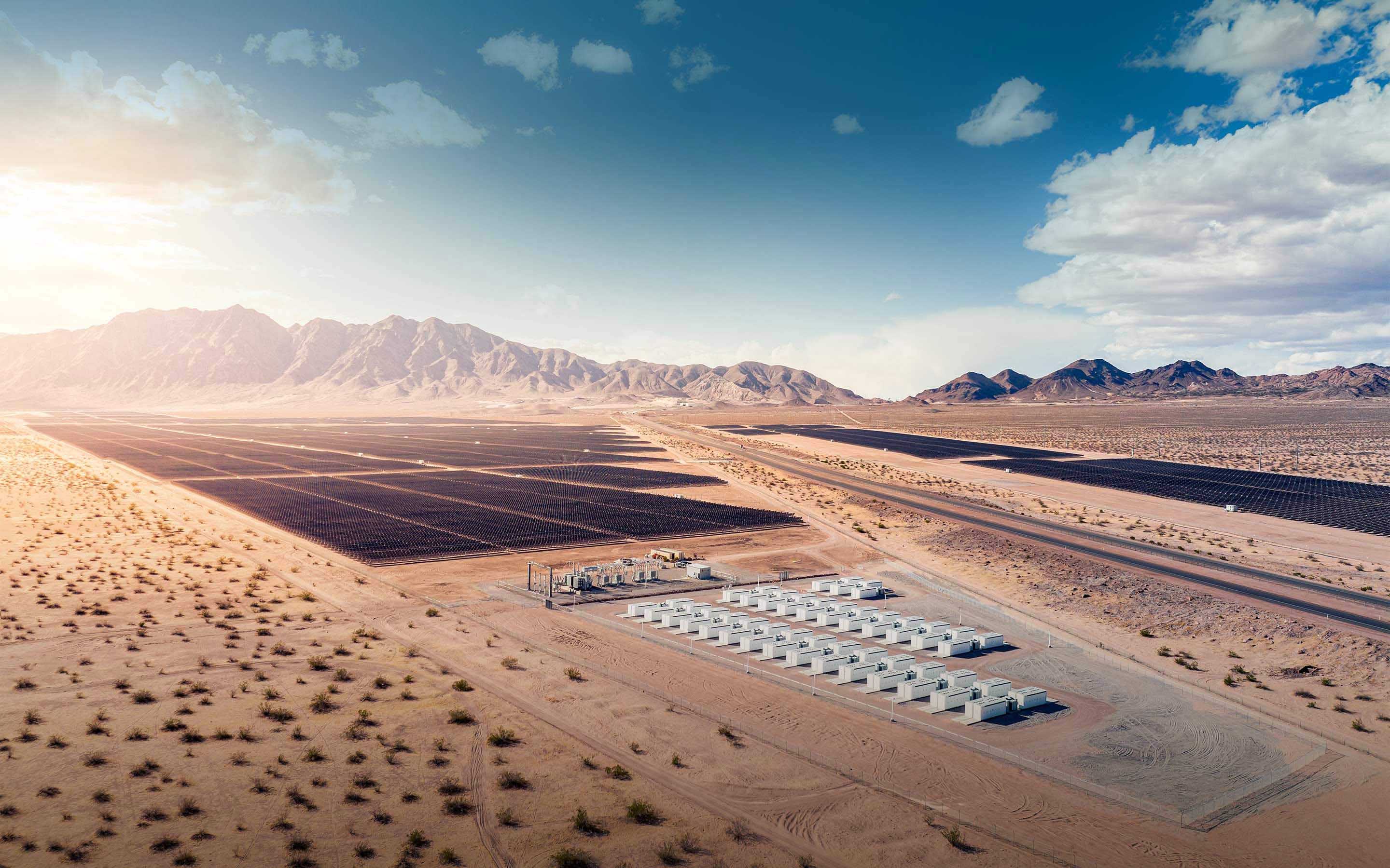 Paneles solares TESLA, Gigafábrica, estado de California, EE.UU